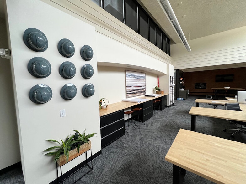 More Photos Of 6850 W Fairview Ave, Boise Office For Sale