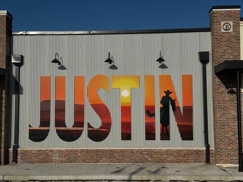 More Photos Of 408 Justin Ln, Justin General Retail For Sale