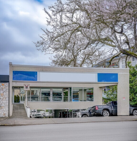 Primary Photo Of 915 Esquimalt Rd, Victoria Office For Sale