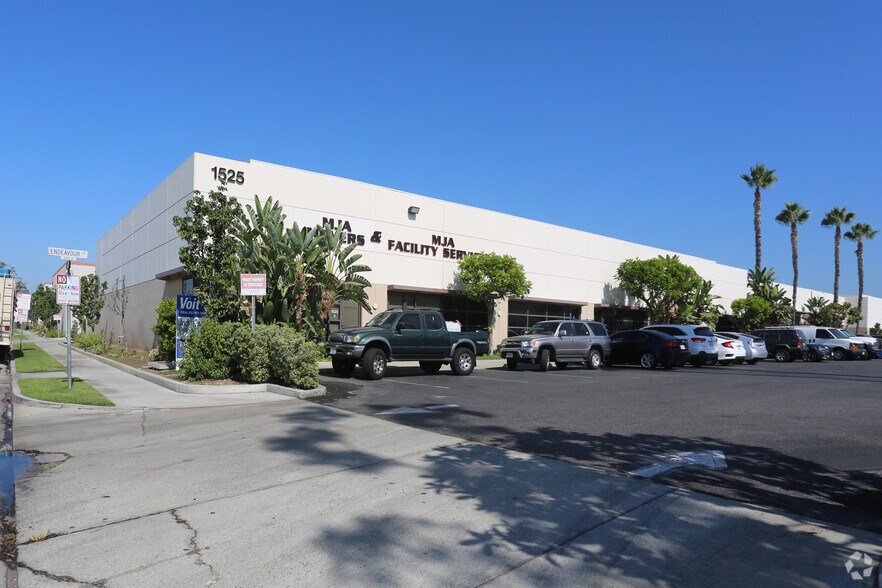 More Photos Of 1525 N Endeavor Pl, Anaheim Warehouse For Lease