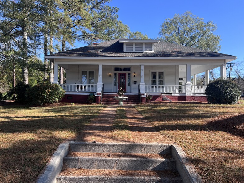 Primary Photo Of 176 Columbia St, Chester Office Residential For Sale