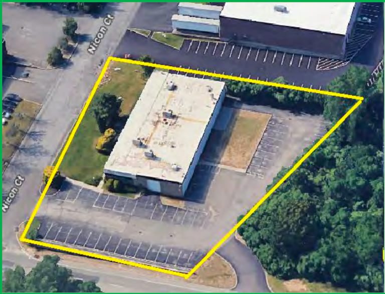 More Photos Of 110 Nicon Ct, Hauppauge Warehouse For Sale