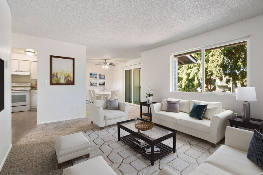 More Photos Of 23006 30th Ave S, Des Moines Apartments For Sale