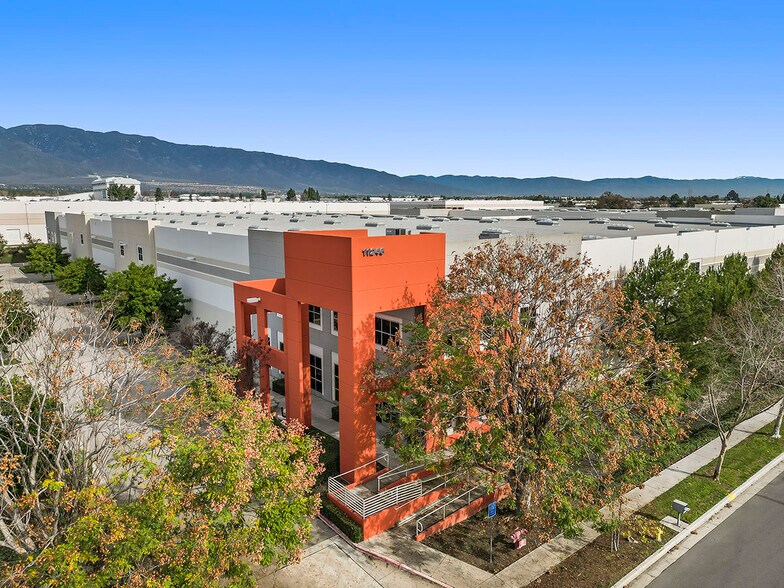 More Photos Of 11246 Jersey Blvd, Rancho Cucamonga Distribution For Lease