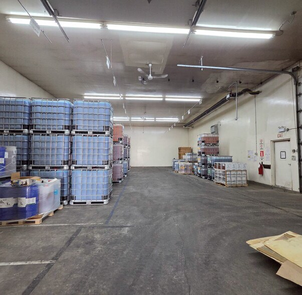 More Photos Of 48 Ball Rd, Yorkton Warehouse For Sale