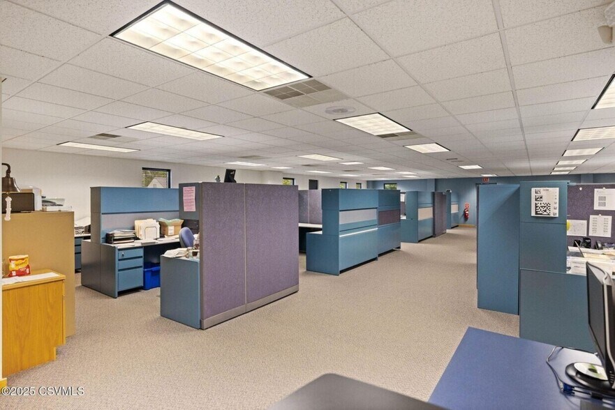 More Photos Of 145 N 15th St, Lewisburg Distribution For Lease