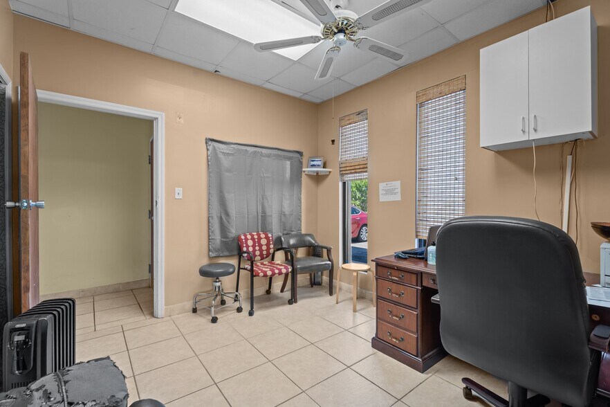 More Photos Of 2902 Central Heights Rd, Goldsboro Medical For Sale