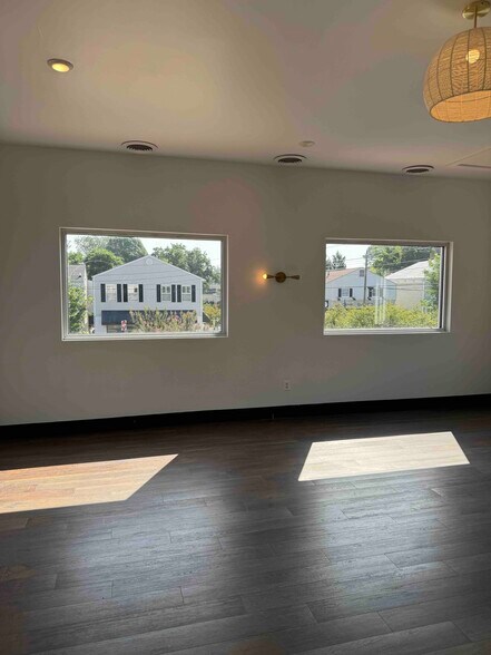 More Photos Of 1600 Princess Anne St, Fredericksburg Storefront Retail Office For Sale