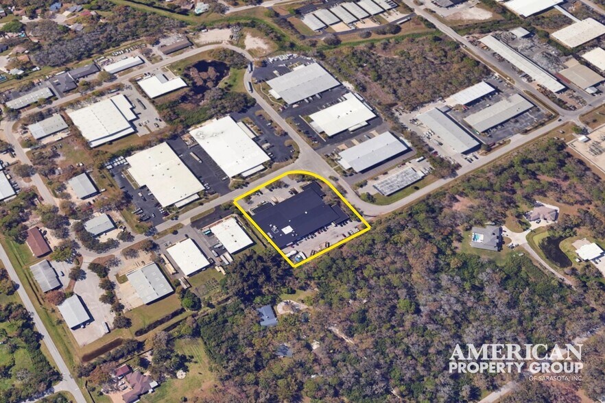 More Photos Of 2209 Industrial Blvd, Sarasota Warehouse For Sale