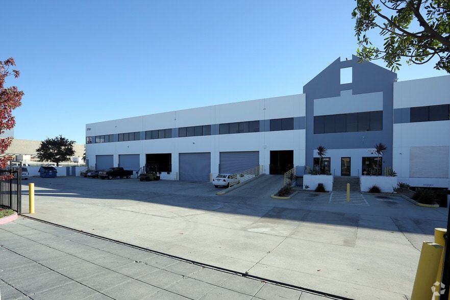 More Photos Of Century Blvd @ Prarie Ave, Inglewood Unknown For Lease