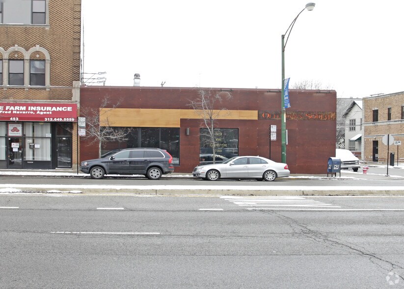 More Photos Of 455 W North Ave, Chicago Restaurant For Lease