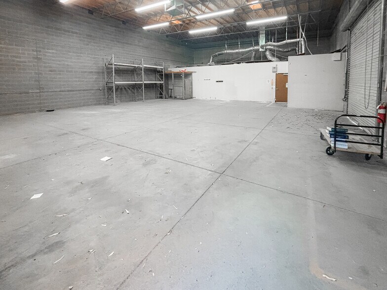 More Photos Of 4340 E Alexander Rd, Las Vegas Warehouse For Lease