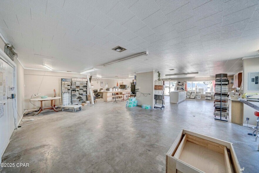 More Photos Of 2515 E 15th St, Panama City Freestanding For Sale