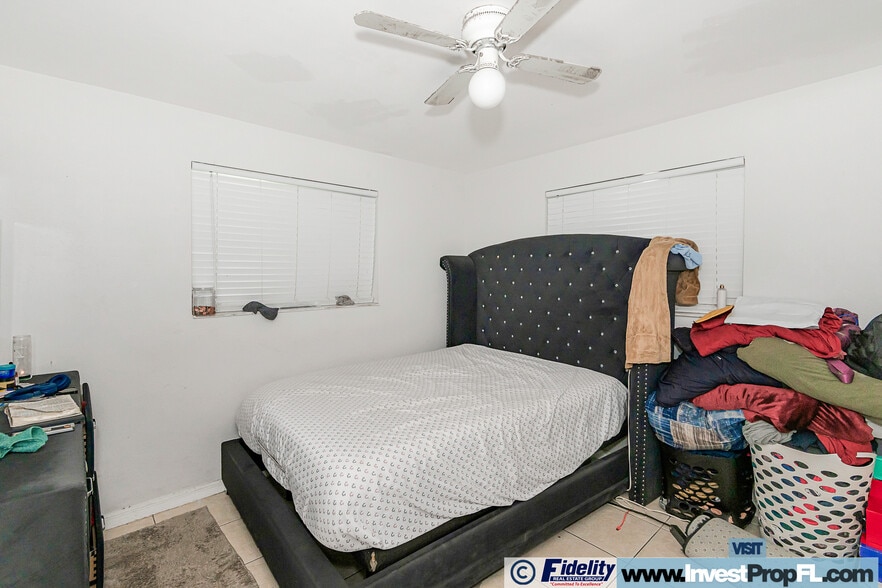 More Photos Of 404 NE 4th St, Pompano Beach Multifamily For Sale