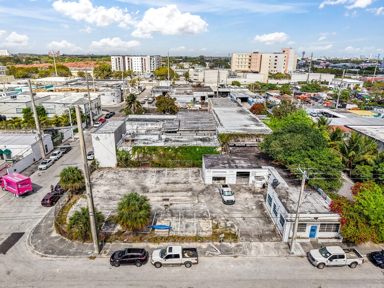 More Photos Of 775 NW 21st St, Miami Service For Lease