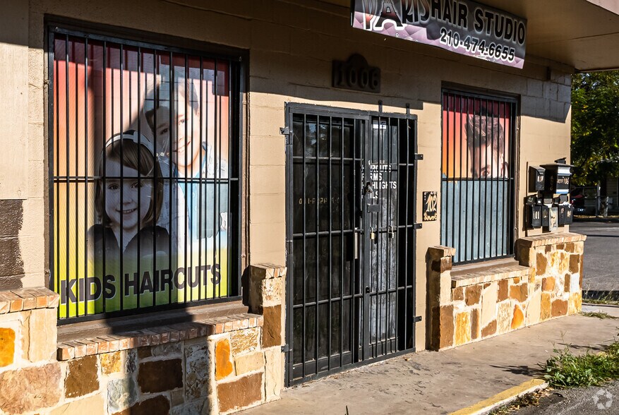 More Photos Of 1006 West Ave, San Antonio Freestanding For Lease