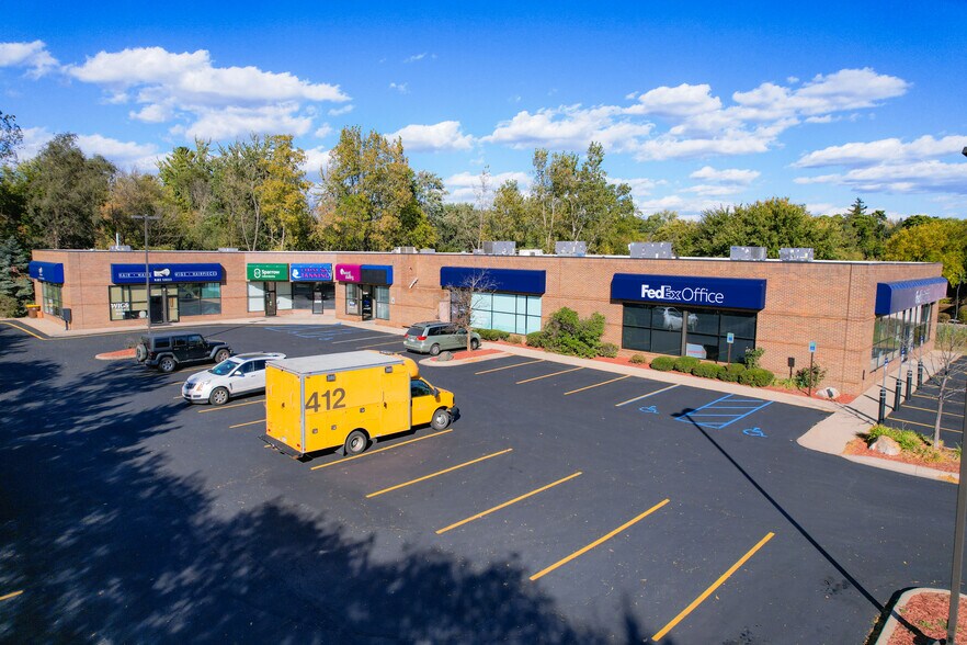 Primary Photo Of 6240-6258 W Saginaw Hwy, Lansing Storefront For Sale