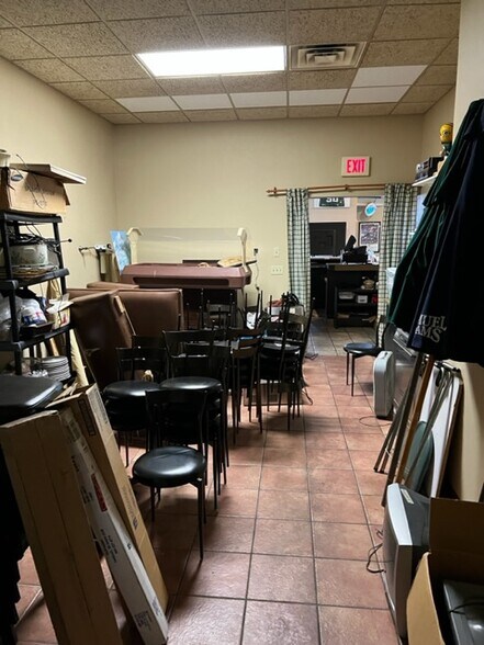 More Photos Of 303 Reid St, De Pere Restaurant For Sale