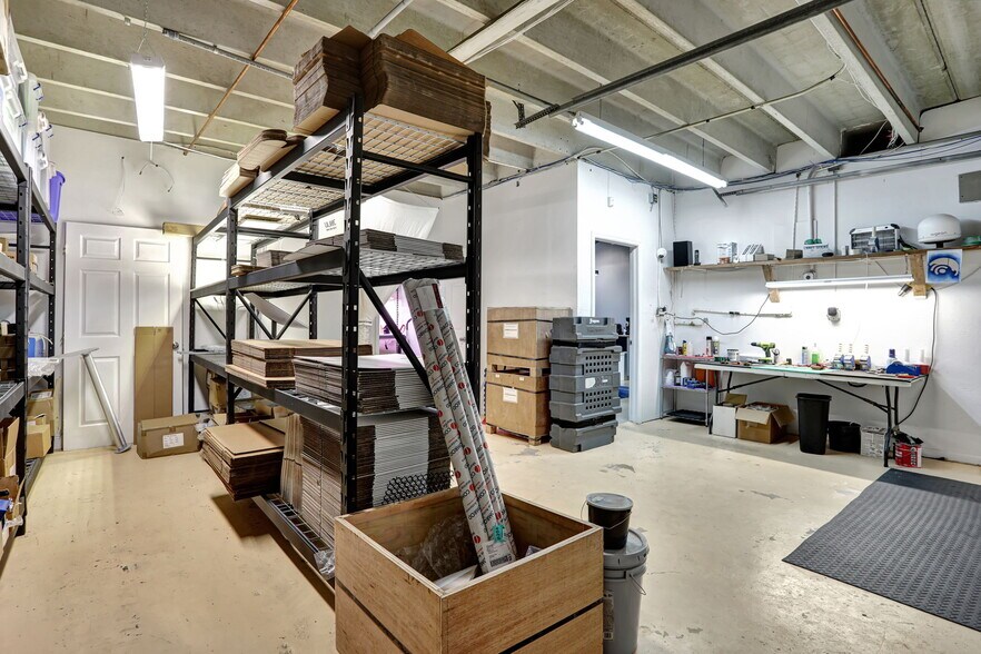 More Photos Of 3496 NE 12th Ter, Oakland Park Warehouse For Sale