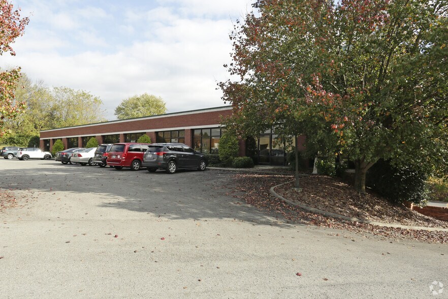 More Photos Of 337-375 Trane Ln, Knoxville Flex For Lease