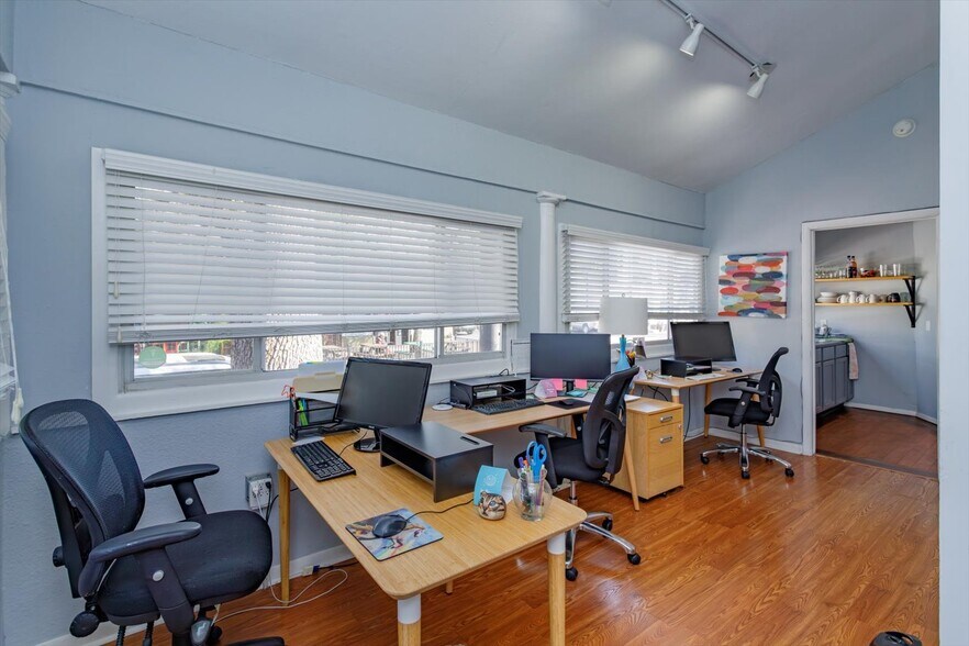 More Photos Of 37 Hill Ave, Orlando Flex For Sale