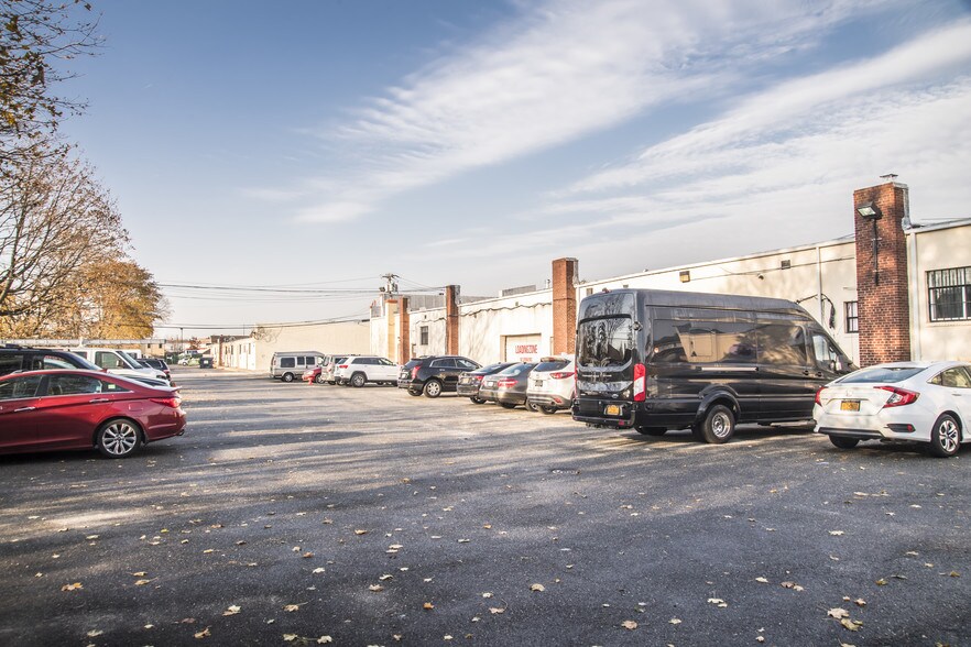 More Photos Of 34 Hempstead Tpke, Farmingdale General Retail For Sale