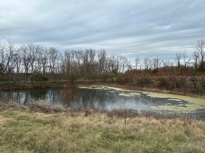 More Photos Of 6825 Old Richmond Rd, Lexington Winery Vineyard For Sale