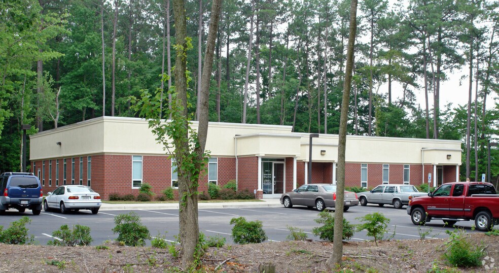 More Photos Of 802 Lockwood Ave, Newport News Medical For Lease