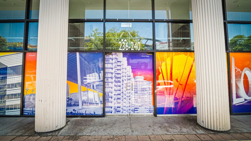 More Photos Of 236-242 Pine Ave, Long Beach Storefront Retail Office For Lease