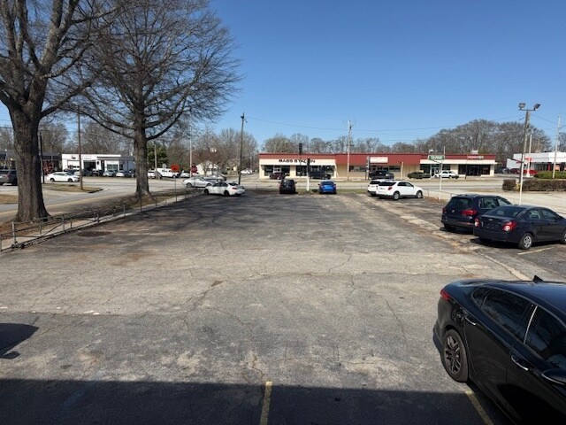 More Photos Of 530 W Taylor St, Griffin Auto Dealership For Lease