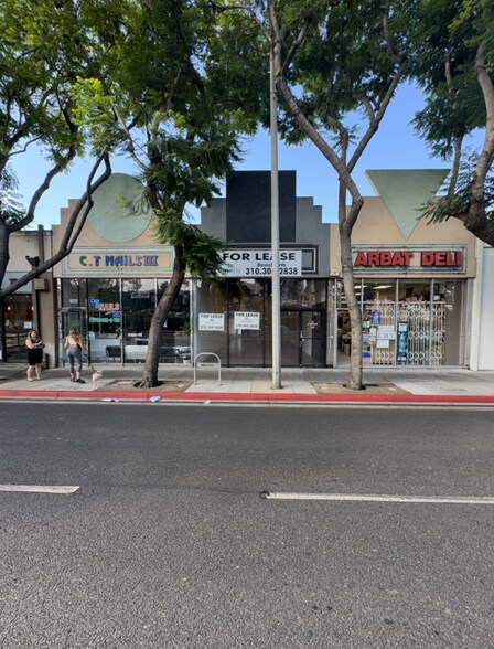 More Photos Of 7868 Santa Monica Blvd, West Hollywood Storefront For Lease