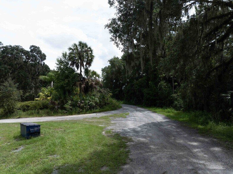 More Photos Of 3500 N US Highway 301, Wildwood Land For Sale