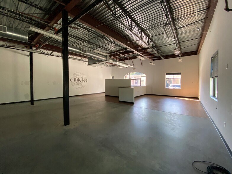More Photos Of 8101 Kuykendahl Rd, The Woodlands Office For Lease