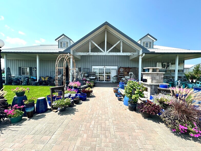 More Photos Of 5659 Dakota Ave S, Huron Garden Center For Sale