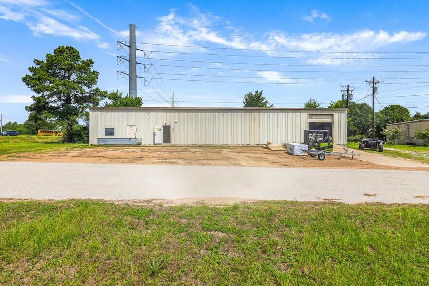 More Photos Of 844 N Harvey Mitchell Pky, Bryan Light Distribution For Sale