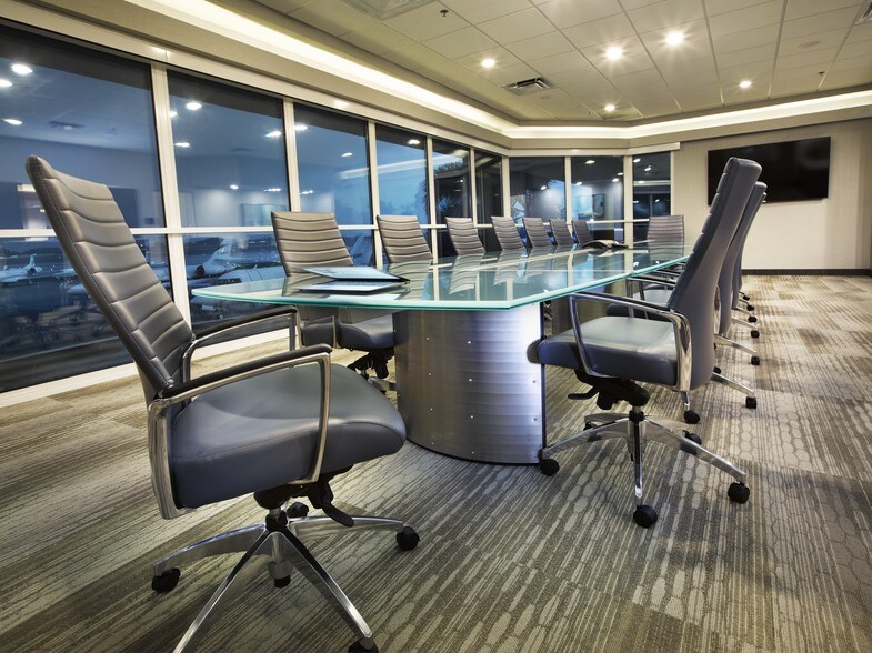 More Photos Of 1100 Lee Wagener Blvd, Fort Lauderdale Unknown For Lease