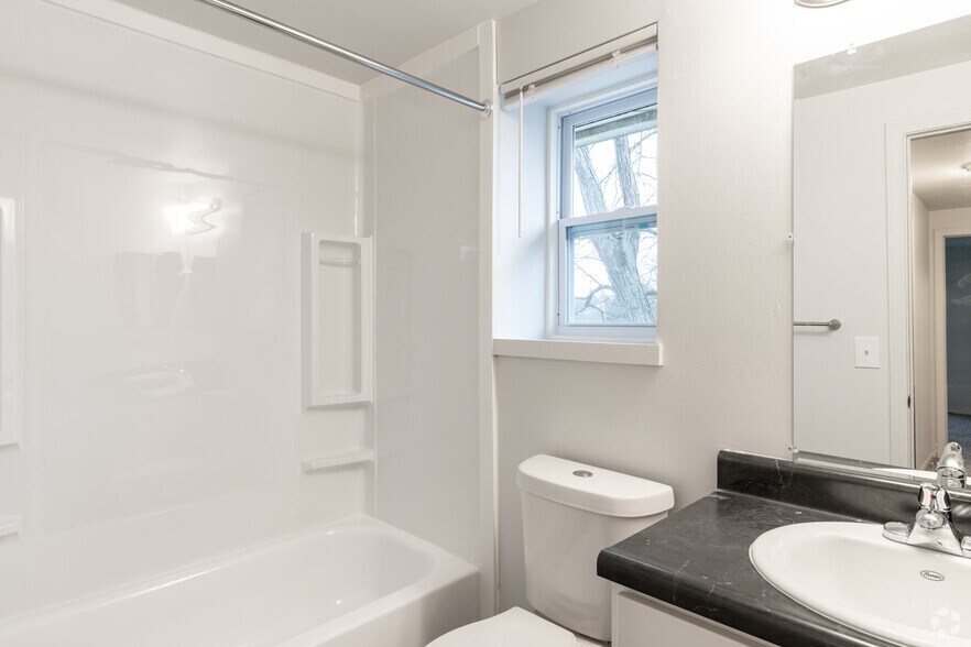 More Photos Of 5238 Dunn Hill Dr, Grand Blanc Apartments For Sale