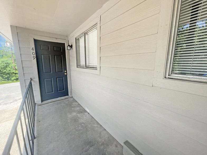 More Photos Of 401 Pinchback Rd, Beaumont Apartments For Sale