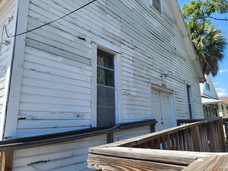 More Photos Of 2902 N Albany Ave, Tampa Religious Facility For Sale