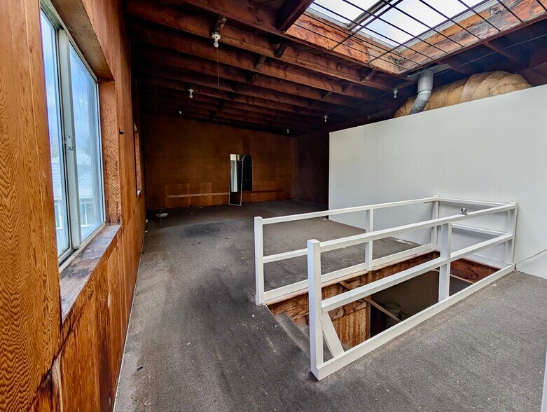 More Photos Of 3439-3443 Fruitvale Ave, Oakland Storefront For Sale