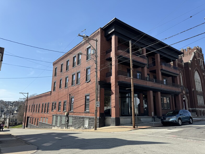 Primary Photo Of 316-320 S Pennsylvania Ave, Greensburg Storefront Retail Residential For Lease