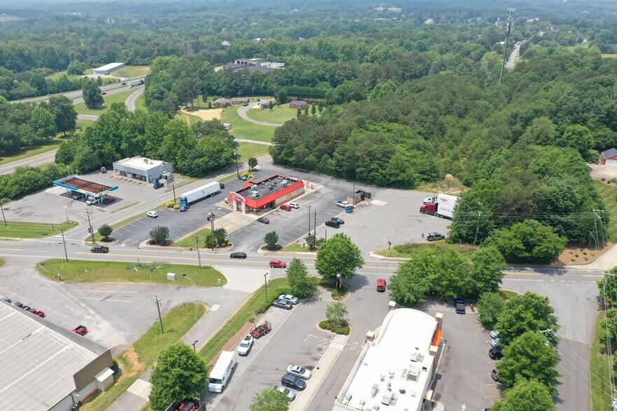 More Photos Of 324 S Center St, Hildebran Fast Food For Sale