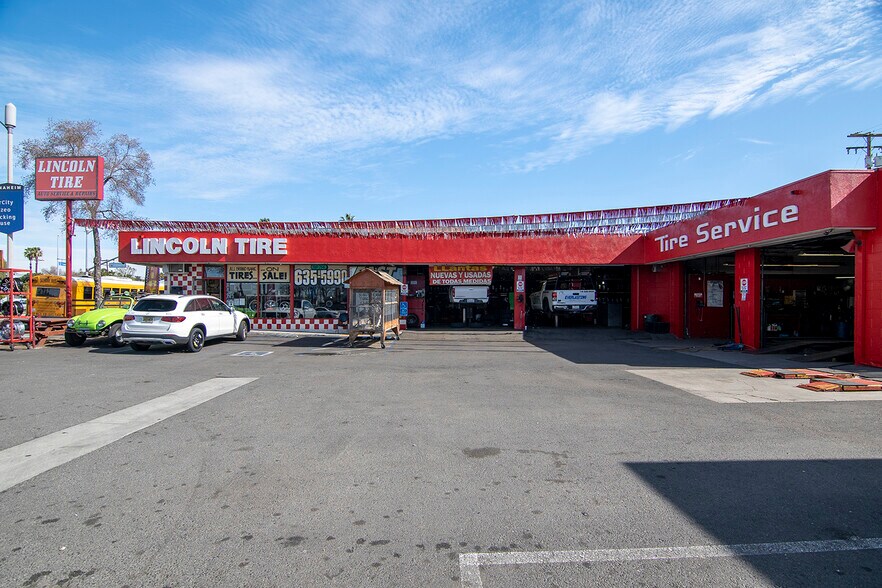 More Photos Of 808 W Lincoln Ave, Anaheim Auto Repair For Sale
