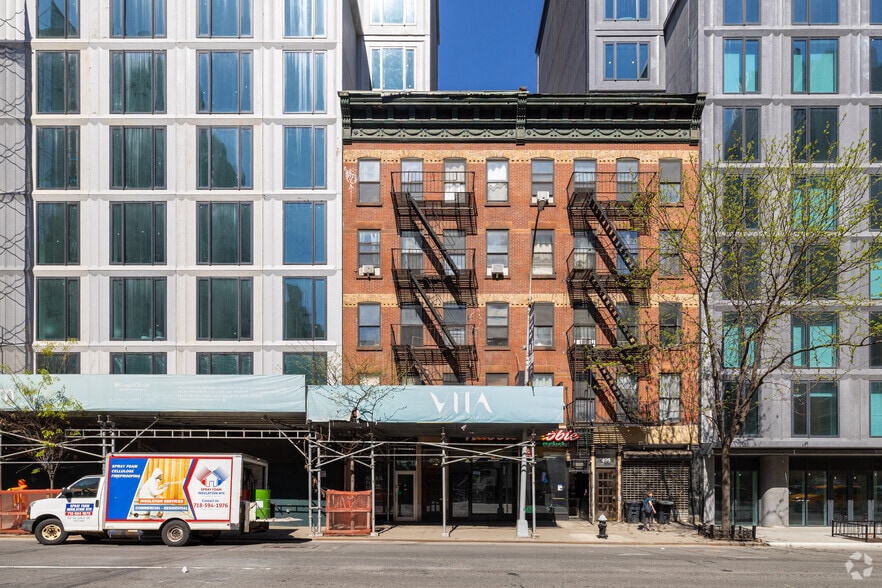 Primary Photo Of 493-495 9th Ave, New York Storefront Retail Residential For Lease