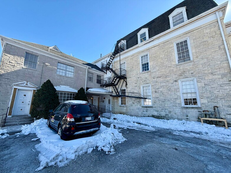 More Photos Of 5209 York Rd, Baltimore Office For Sale