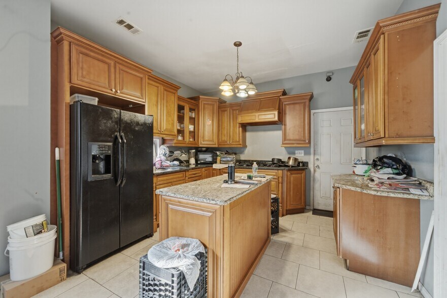 More Photos Of 518 Western ave, Chicago Apartments For Sale