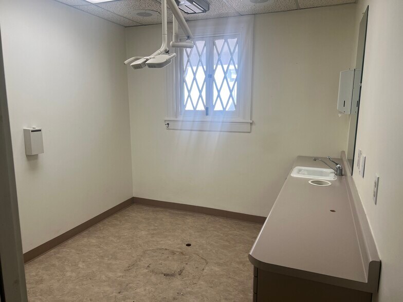 More Photos Of 908 Penn Ave, Wyomissing Office For Lease