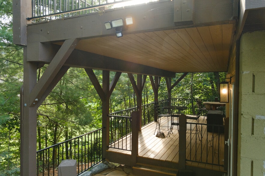 More Photos Of 14 Red Maple Dr, Weaverville Multifamily For Sale