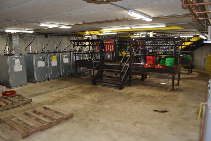 More Photos Of 2550 Plover Rd, Plover Auto Repair For Sale