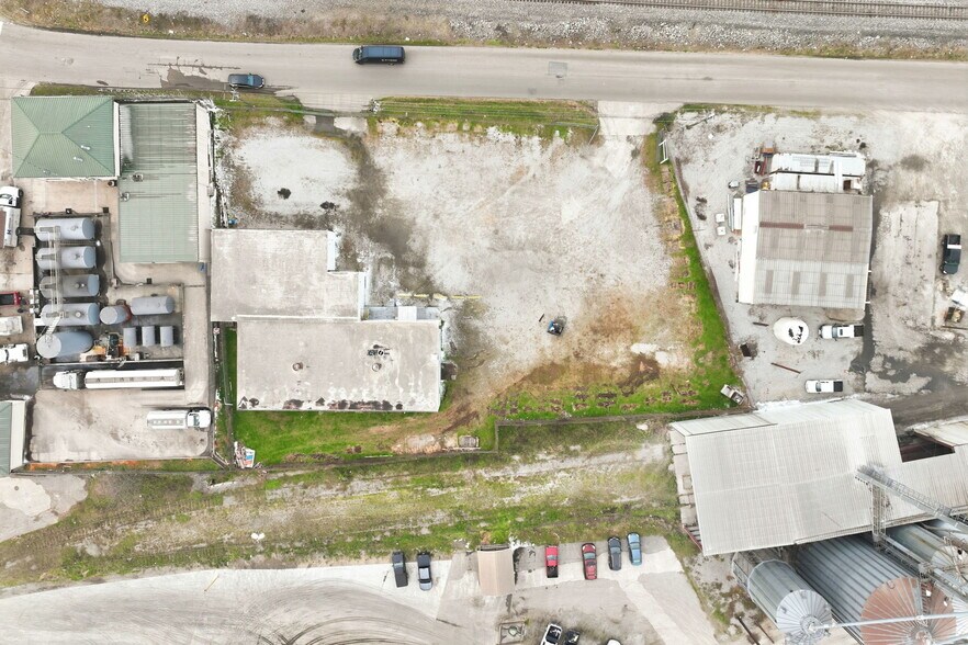 More Photos Of 476 Moreno Street St, Gainesville Distribution For Lease